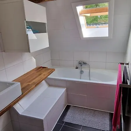 Maison Dans Un Des Plus Beaux Villages De Wallonie בית נופש